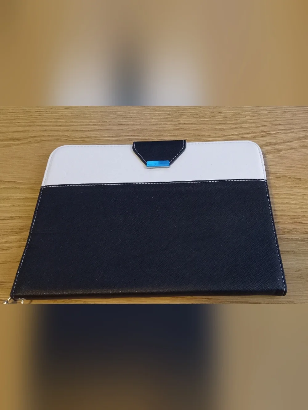 ULAK leather Tablet Case. NWT